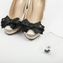 Escarpins T 37.5 CHANEL satin duchesse beige et noir