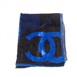 Châle CHANEL en panne de velours noir et bleu