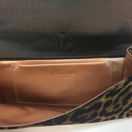 Pochette YSL SAINT LAURENT satin façon panthère