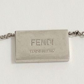 Parure FENDI The Fendista manchette et collier blanc et argent