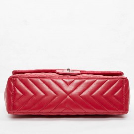 Grand sac CHANEL chevron Jumbo rose