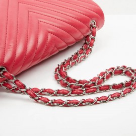 Grand sac CHANEL chevron Jumbo rose