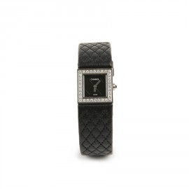 Montre CHANEL Wristwatch en acier et diamants