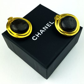 Clips CHANEL cuir marron vintage 