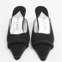 Sandales CHANEL T39 neuves noires bout perles