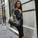 Sac CHANEL cuir perforé doré 