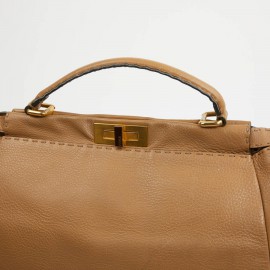 Peekaboo FENDI GM cuir grainé gold