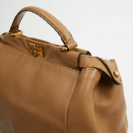 Peekaboo FENDI GM cuir grainé gold