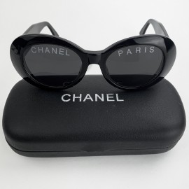 Solaires CHANEL PARIS vintage noires