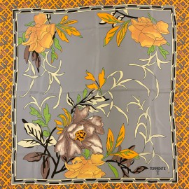 Foulard Torrente jaune a fleurs