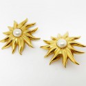 Clips d'oreille CHANEL soleil et perles nacrées